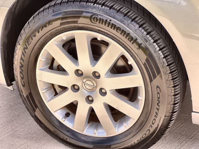 Used 2015 Chrysler Town & Country Touring w/ Driver Convenience Group FWD image 9