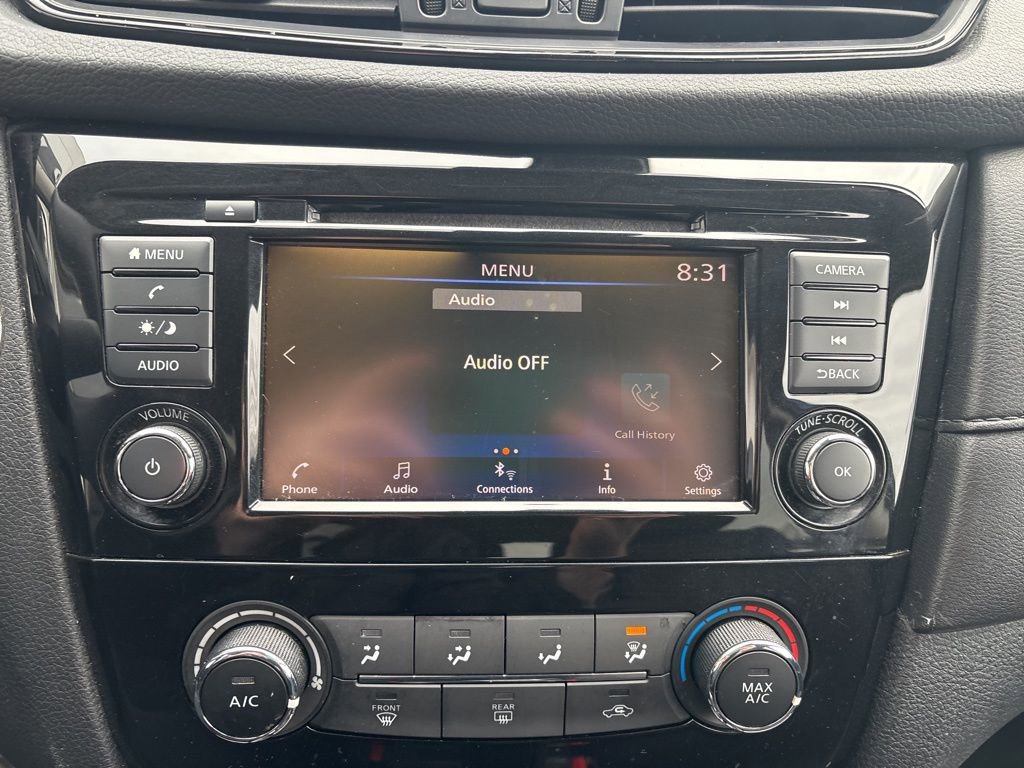 Used 2020 Nissan Rogue SV image 24
