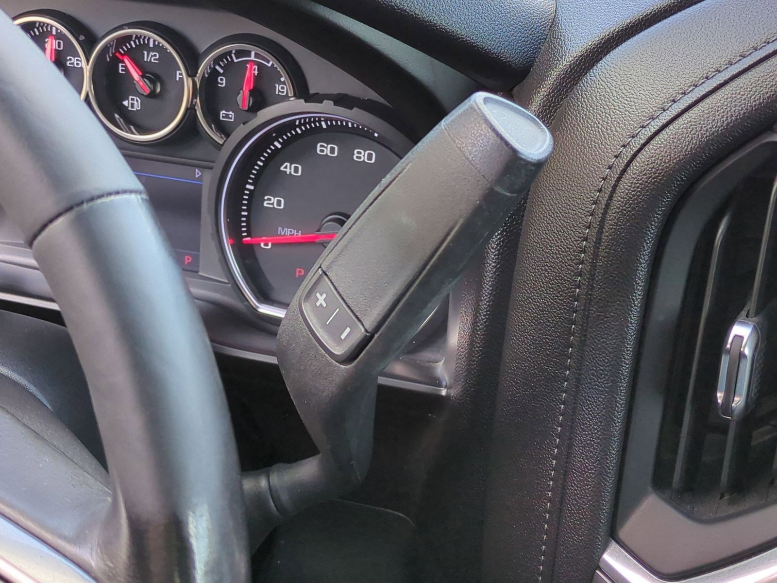 Used 2020 Chevrolet Silverado 1500 RST w/ Texas Edition image 25