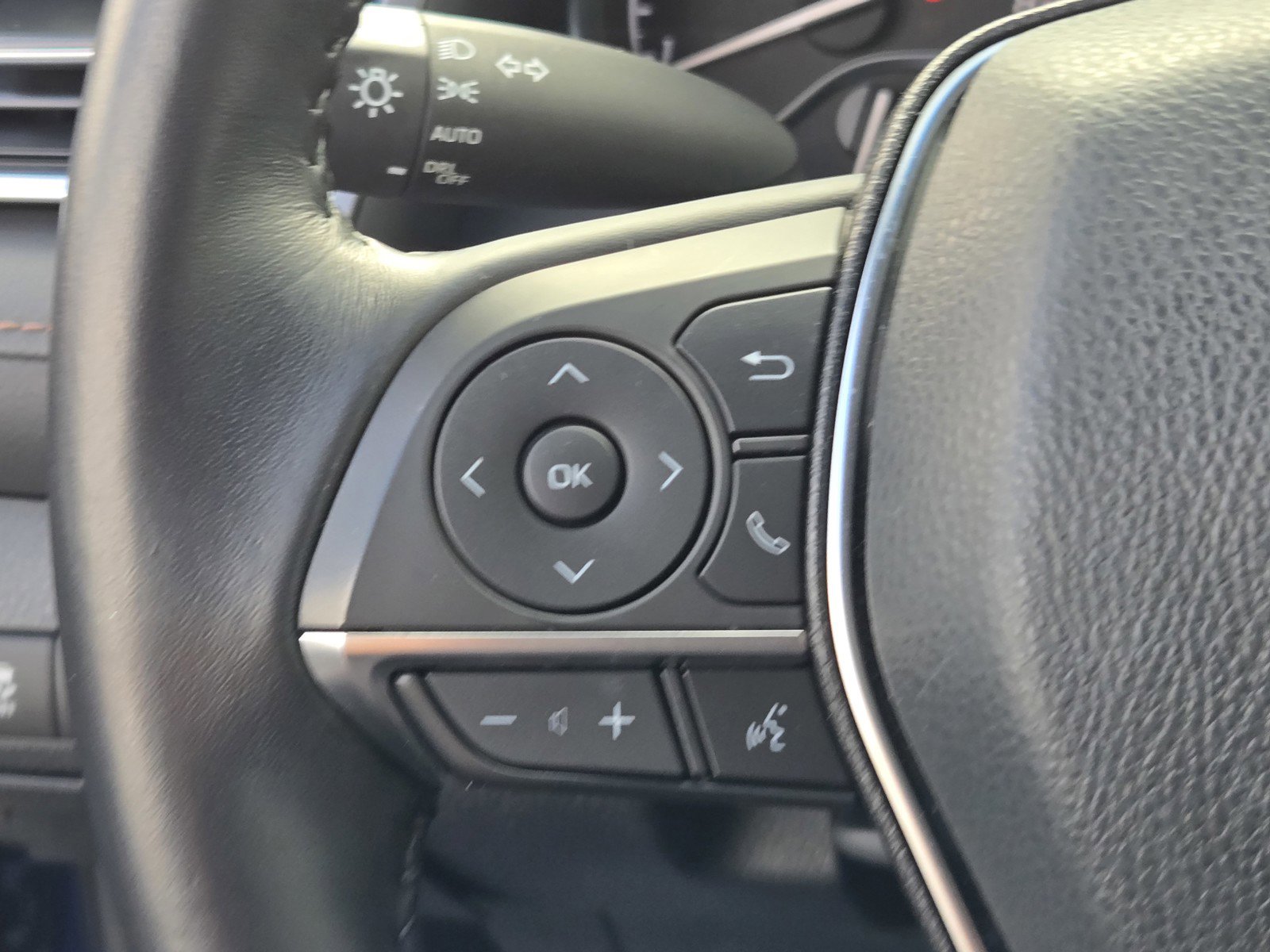 Used 2018 Toyota Camry XLE w/ Audio Package FWD image 25