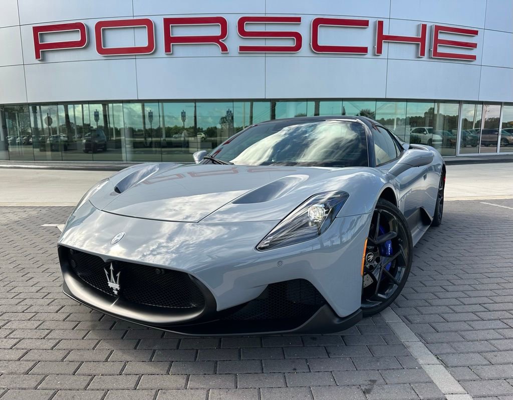 Used 2023 Maserati MC20 Spyder image 1