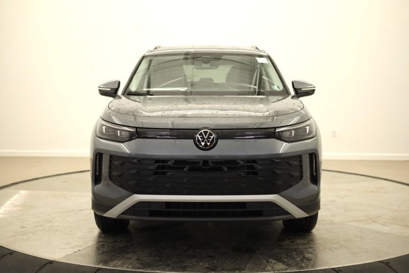 New 2026 Volkswagen Tiguan SE AWD/4WD image 8