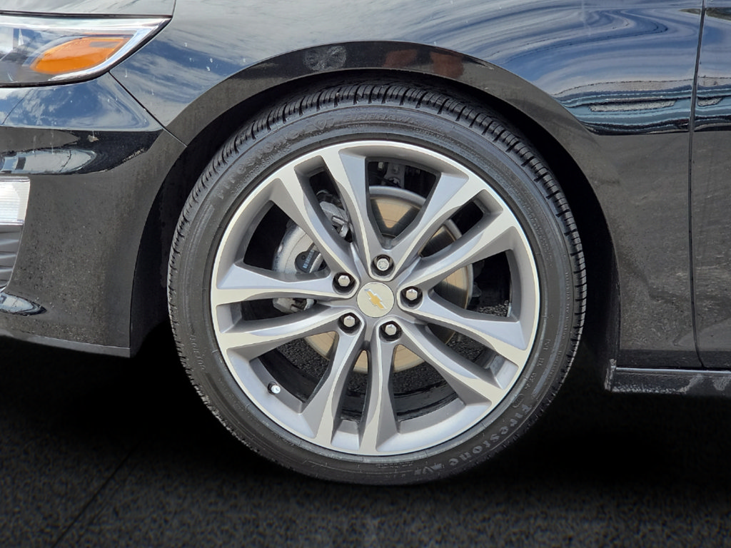 Used 2025 Chevrolet Malibu LT FWD image 8