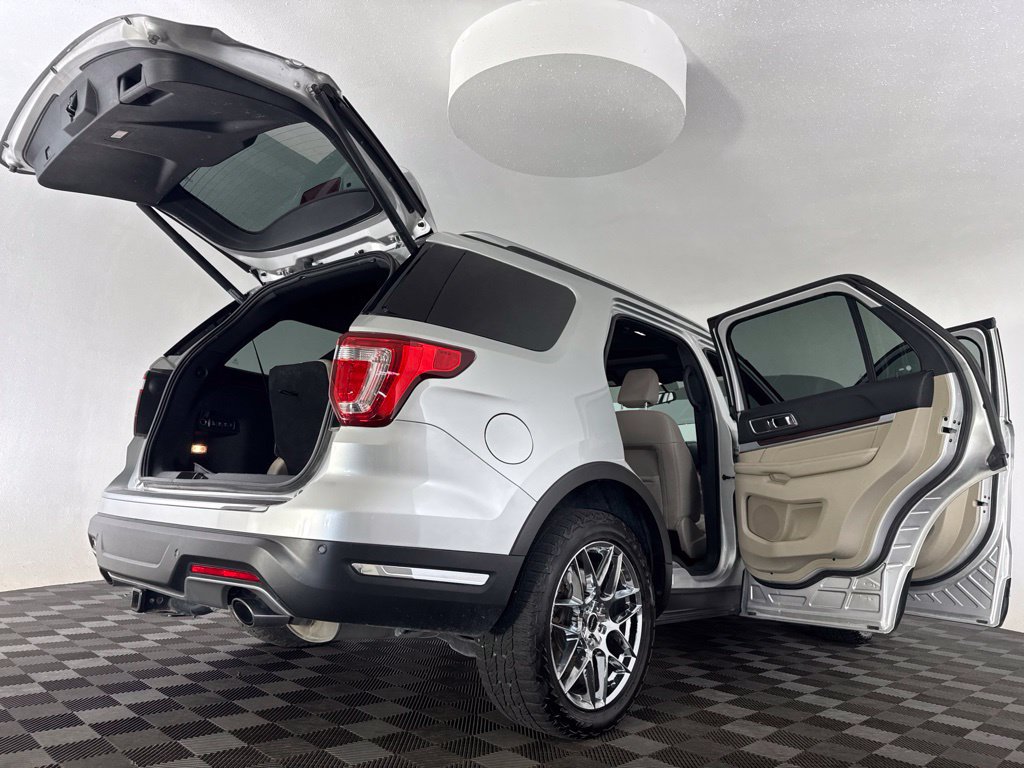 Used 2018 Ford Explorer Limited AWD/4WD image 15