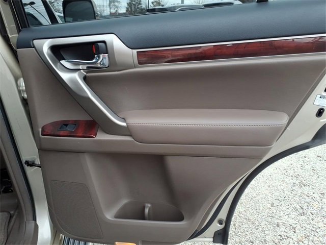 Used 2010 Lexus GX 460 image 19