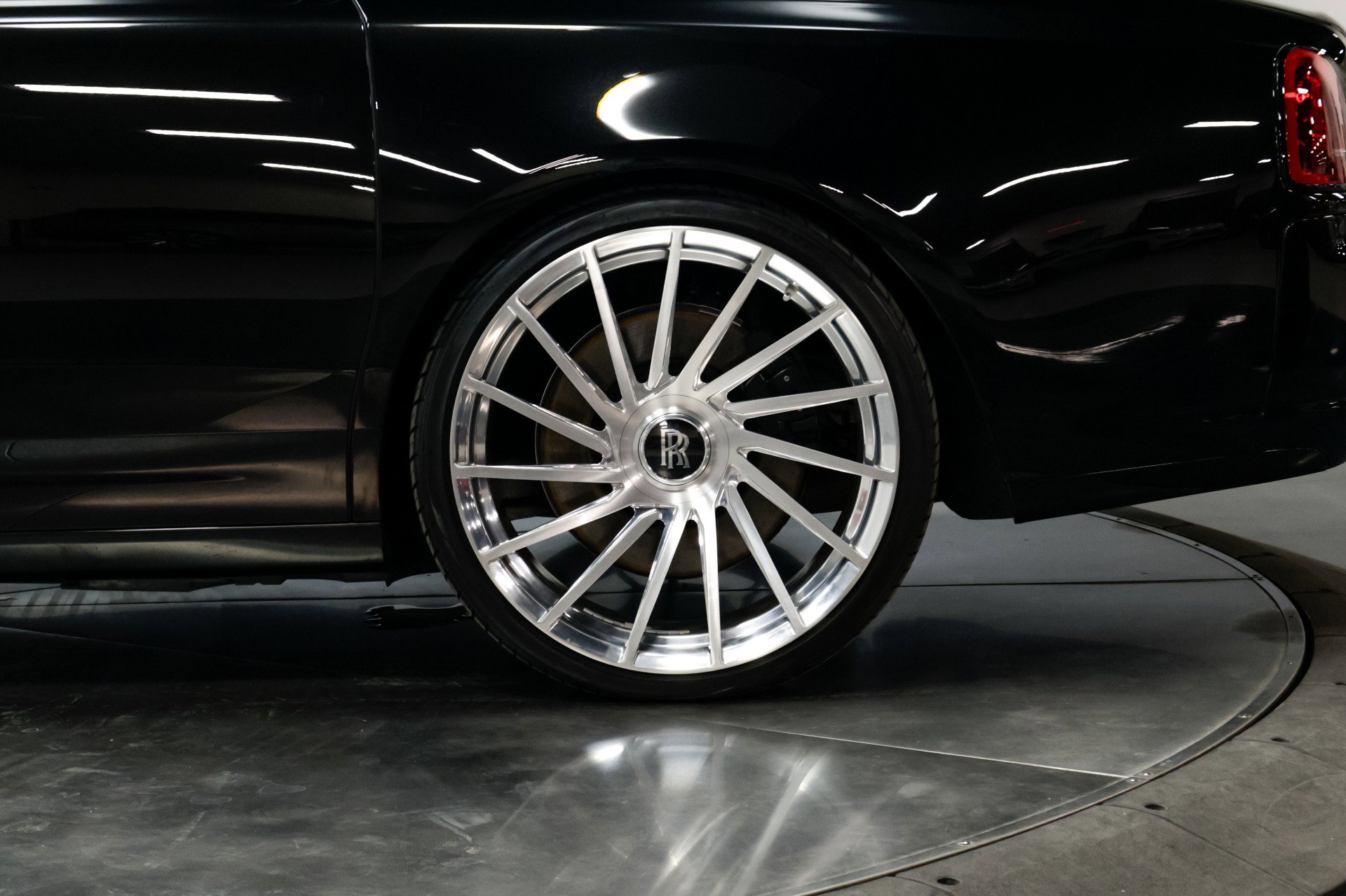 Used 2015 Rolls-Royce Ghost image 61