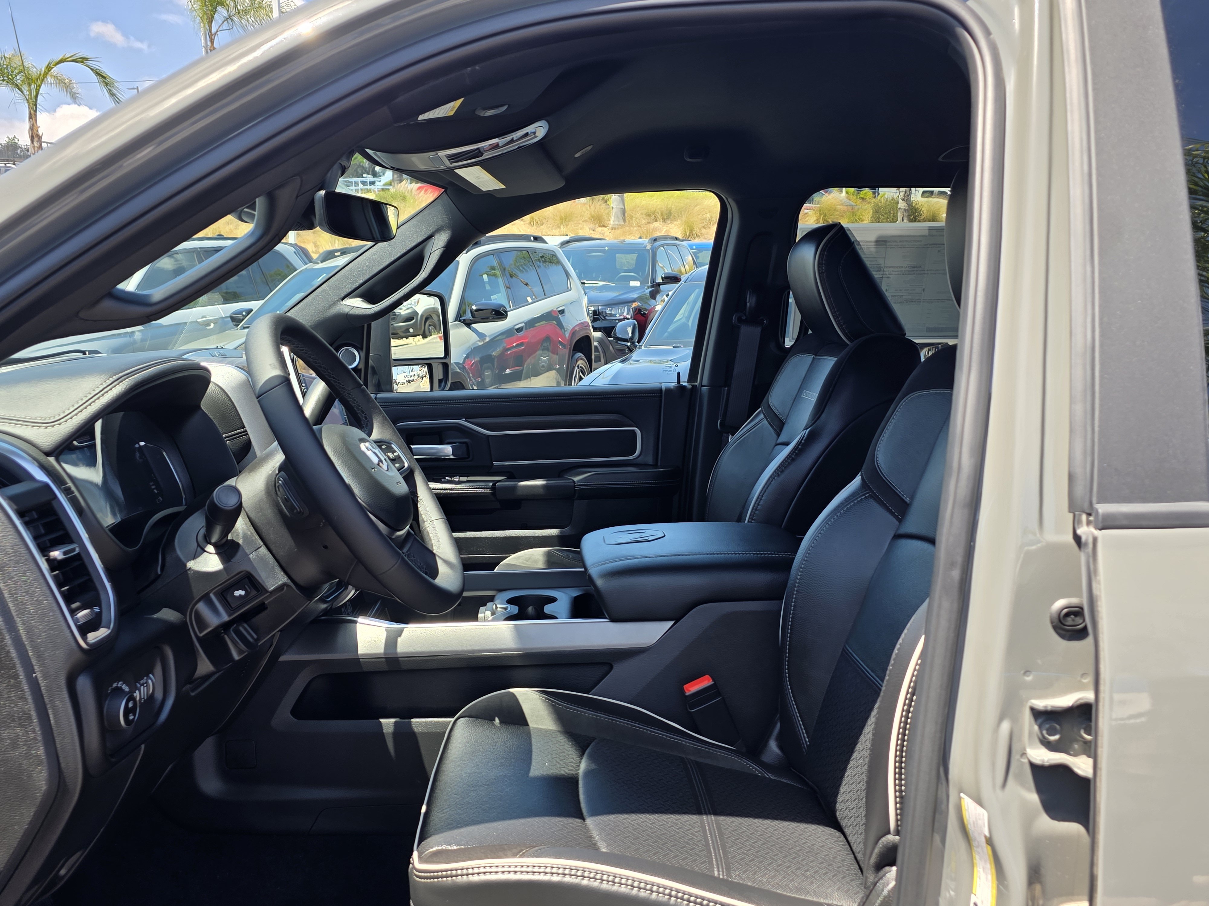 New 2026 RAM 3500 Laramie AWD/4WD image 12