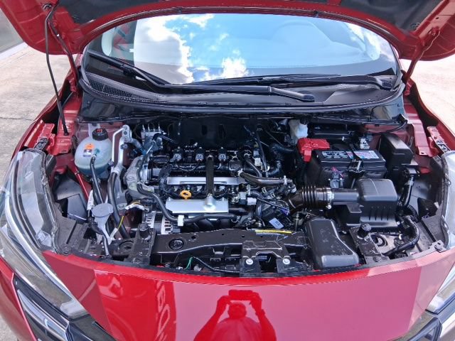 Certified 2025 Nissan Versa SV w/ Trunk Package FWD image 4