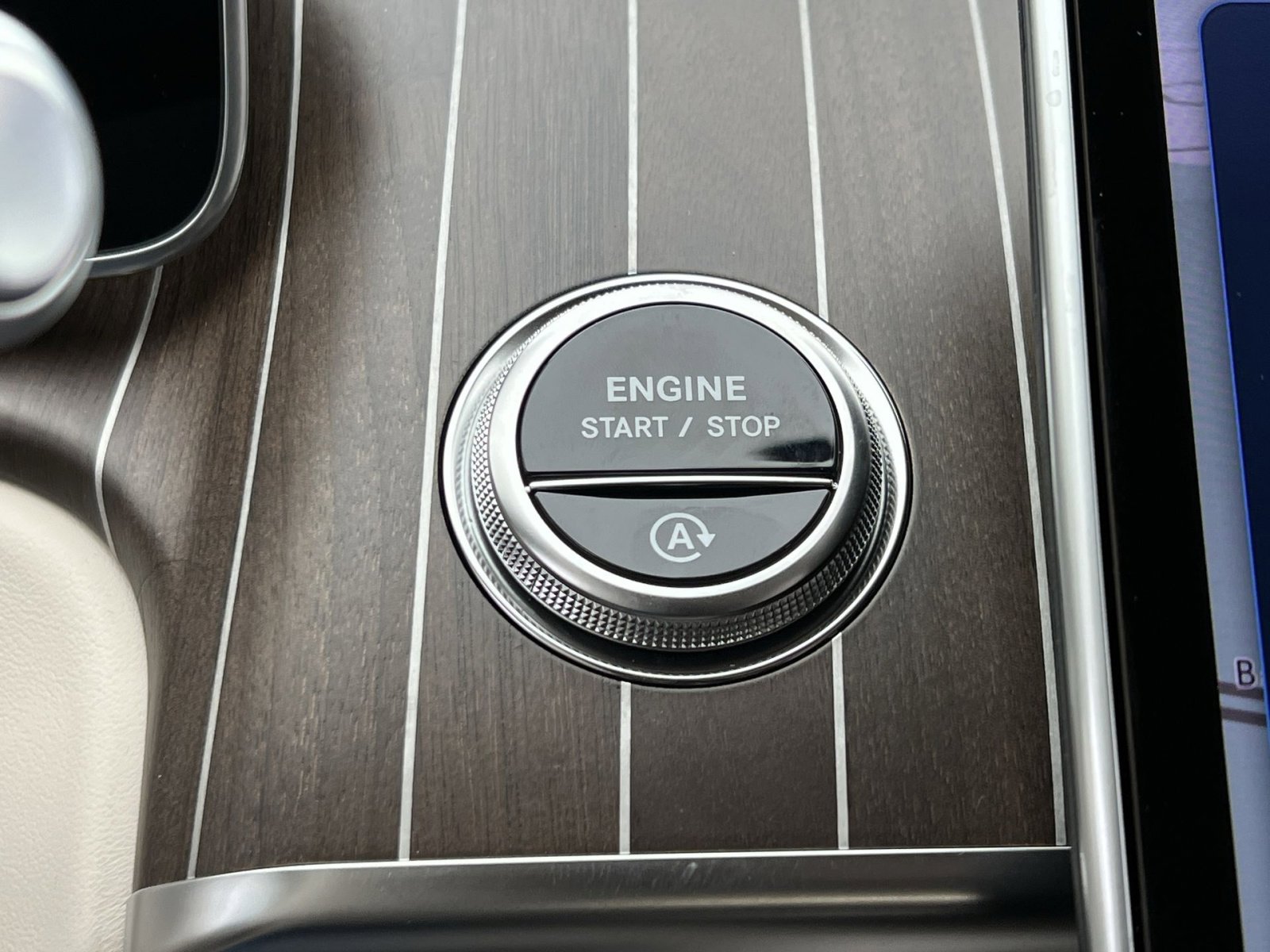 New 2026 Mercedes-Benz S 580 4MATIC Sedan image 32