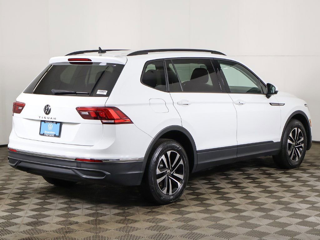 Used 2023 Volkswagen Tiguan S image 9