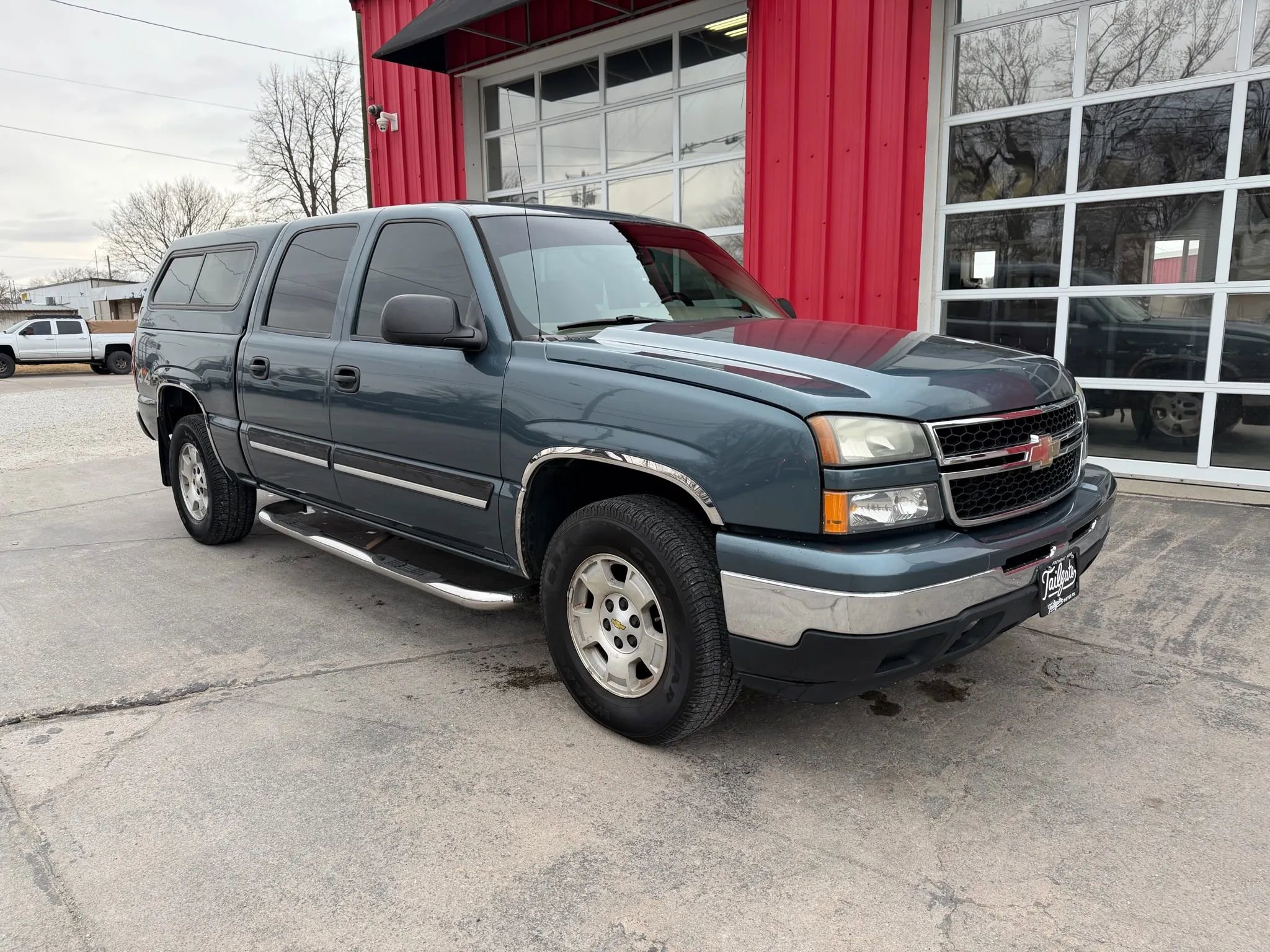 Used 2007 Chevrolet Silverado 1500 LS w/ Skid Plate Package AWD/4WD image 2
