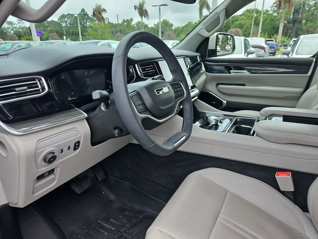 Used 2022 Jeep Wagoneer Series III w/ Convenience Group I RWD image 15