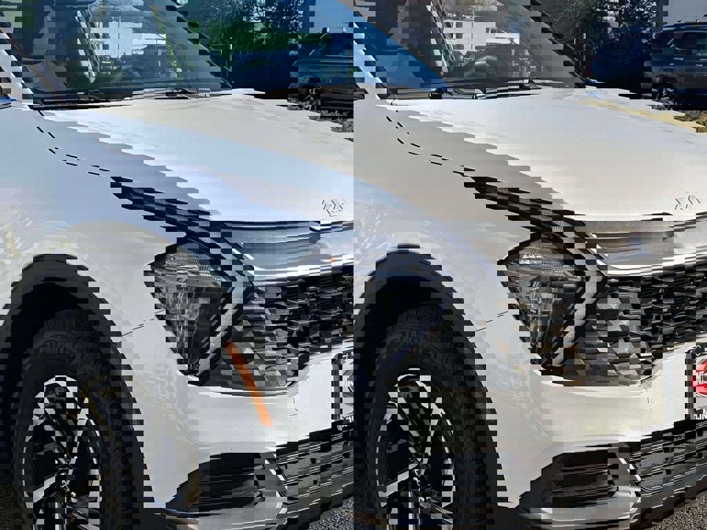 Used 2023 Kia Sportage LX image 8