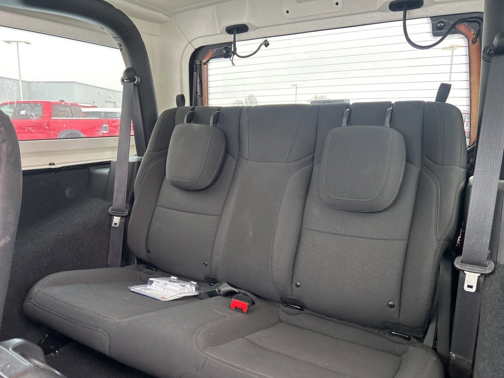 Used 2022 Jeep Wrangler Sport S image 9