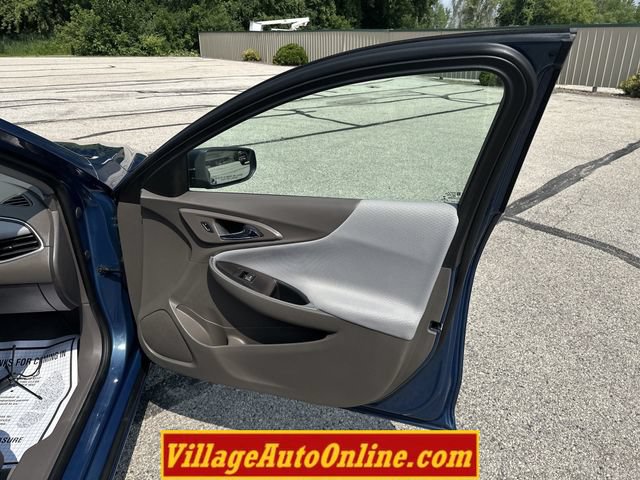 Used 2024 Chevrolet Malibu LS FWD image 17