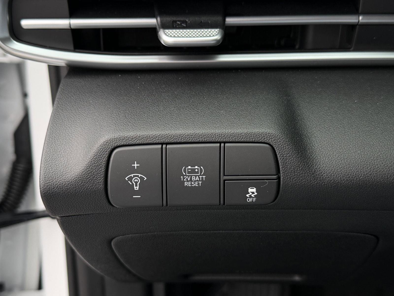 New 2026 Hyundai Elantra Blue image 17