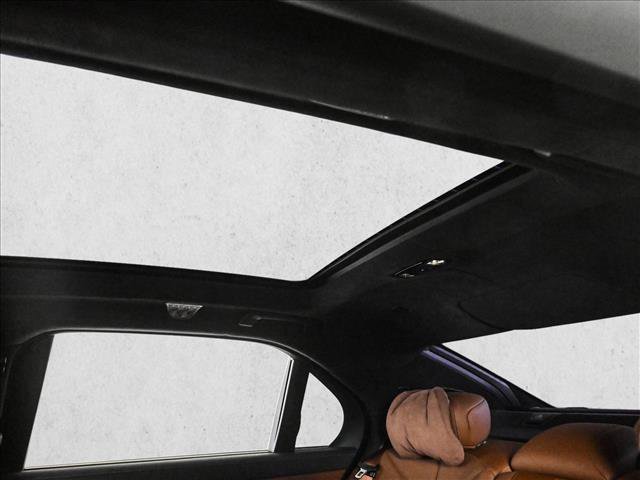 Used 2023 BMW 760i xDrive image 20