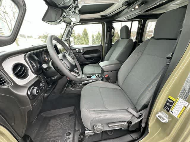 Used 2026 Jeep Wrangler Unlimited Sport AWD/4WD image 17