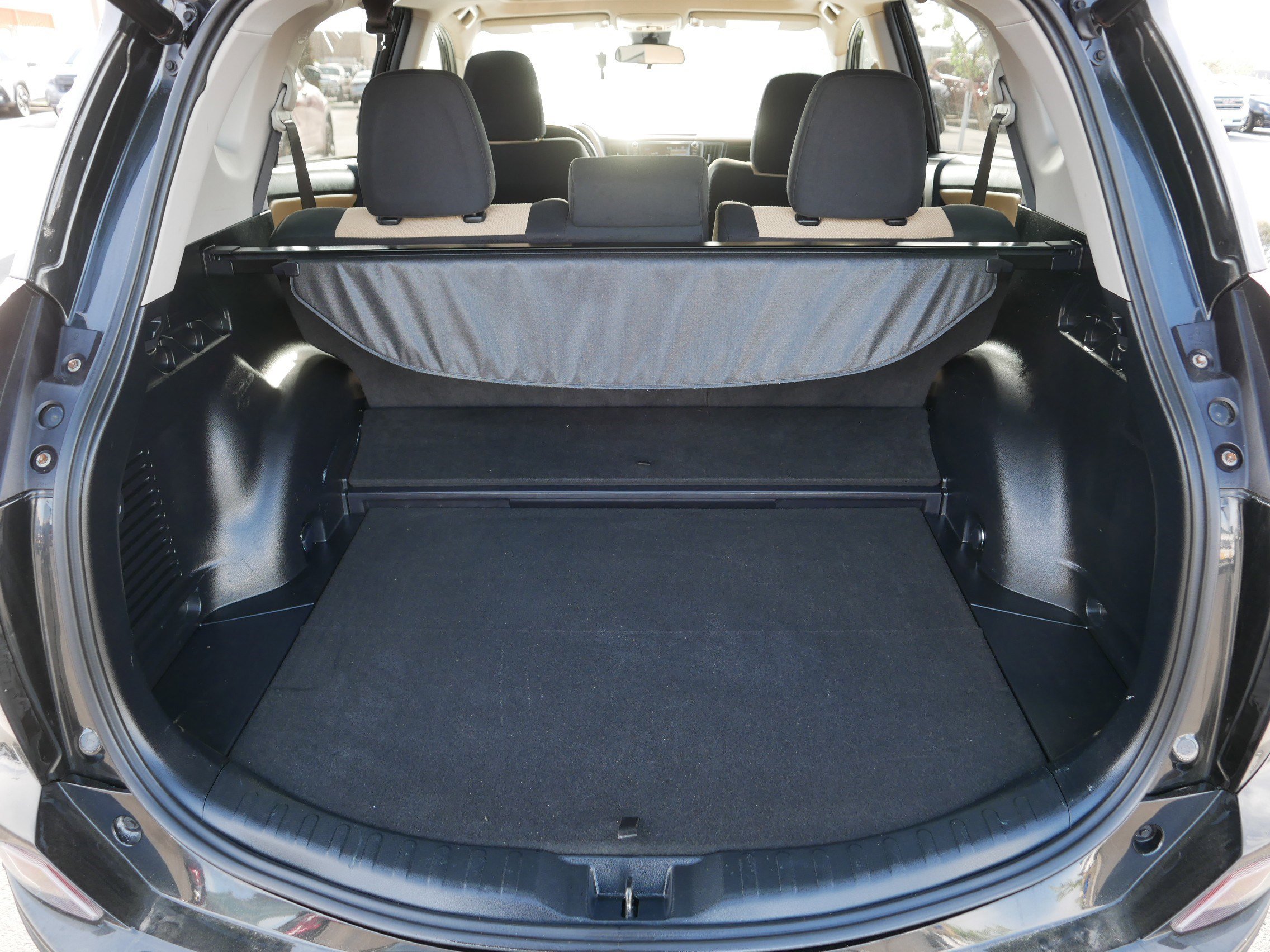 Used 2018 Toyota RAV4 XLE w/ Convenience Package AWD/4WD image 18