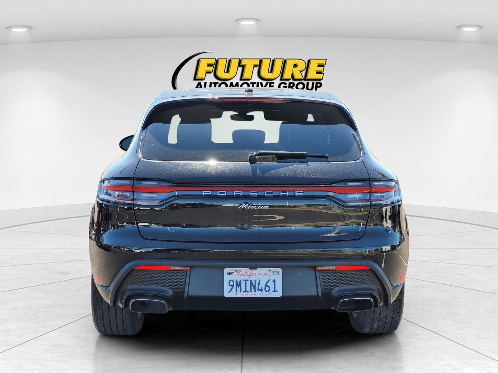 Used 2024 Porsche Macan image 5