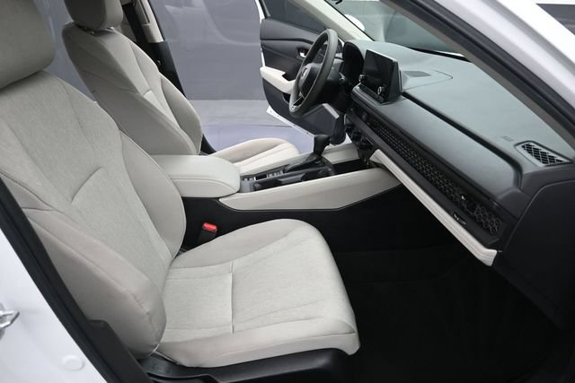Used 2025 Honda Accord LX image 10