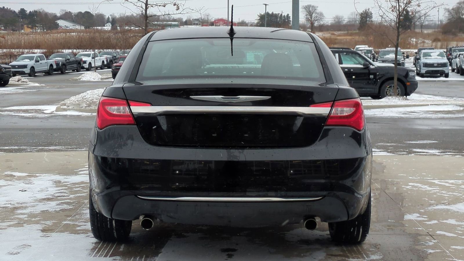 Used 2013 Chrysler 200 Limited image 5