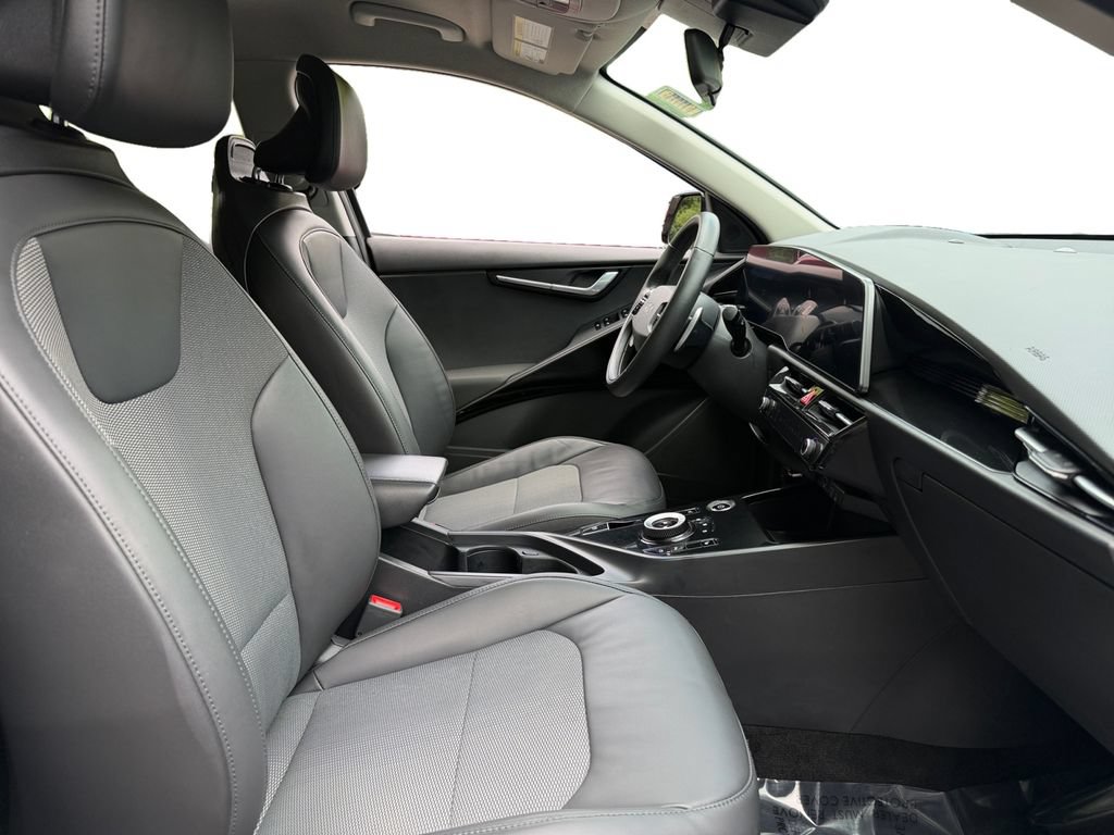 Used 2023 Kia Niro Wind FWD image 15