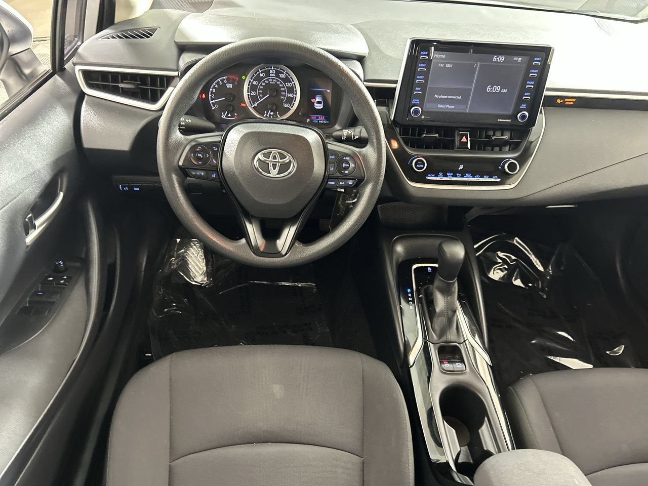 Used 2021 Toyota Corolla LE w/ Carpet Mat Package (TMS) FWD image 22