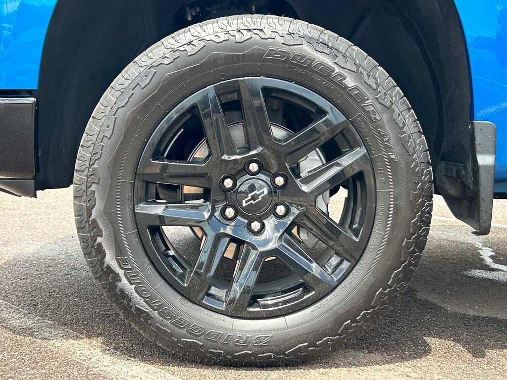 Used 2024 Chevrolet Silverado 1500 Custom Trail Boss w/ Turbomax Blackout Package AWD/4WD image 26