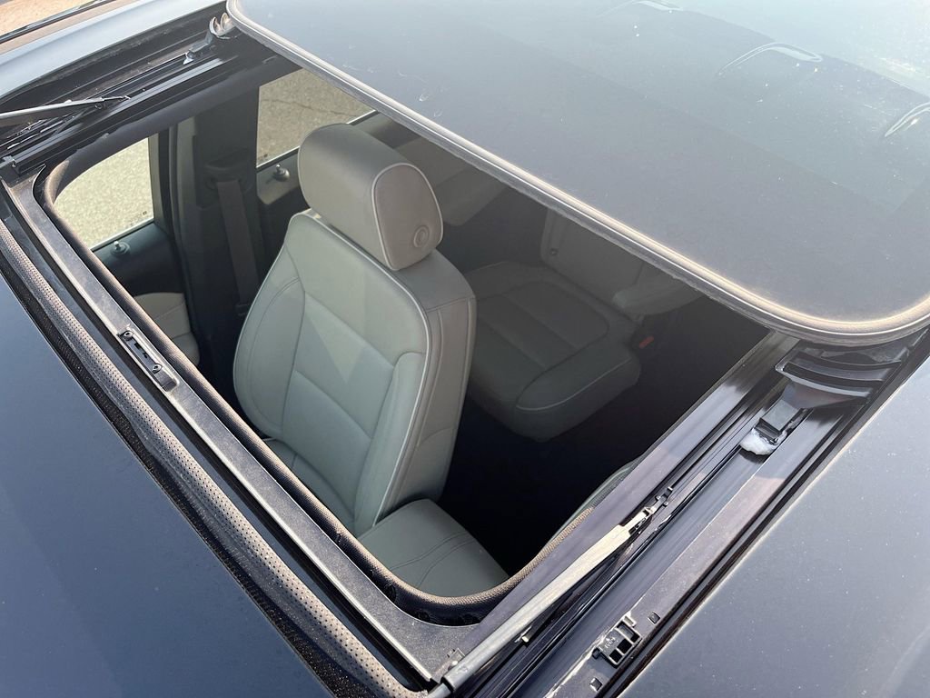 Used 2023 Chevrolet Traverse Premier w/ LPO, Floor Liner Package image 23