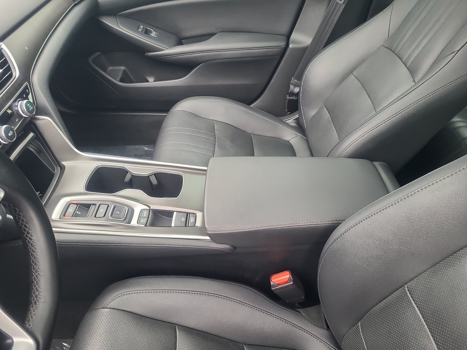Used 2019 Honda Accord Touring image 15