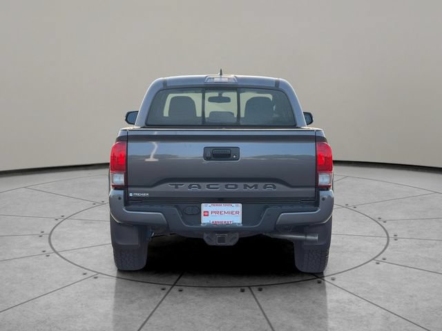 Used 2016 Toyota Tacoma TRD Sport AWD/4WD image 5