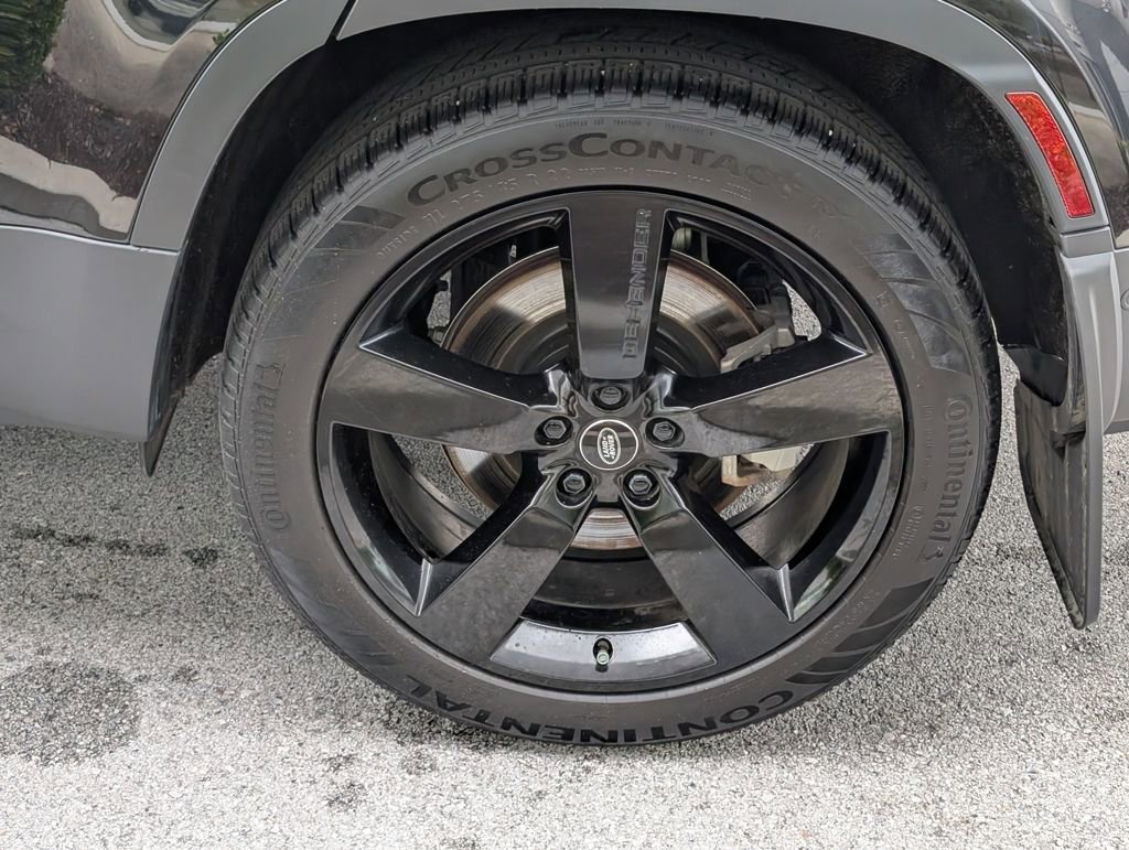 Used 2024 Land Rover Defender 130 S image 35