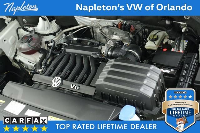 Certified 2022 Volkswagen Atlas SE w/ Black Wheel Package FWD image 9