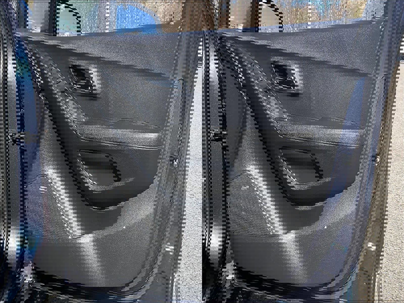 Used 2019 Chevrolet Trax LT w/ Sun & Sound Package image 11