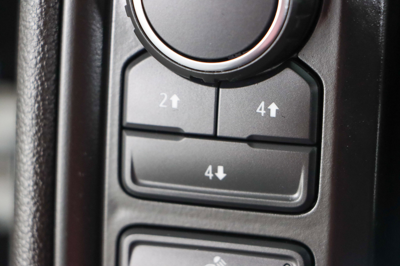 Used 2024 Chevrolet Silverado 2500 Custom image 21