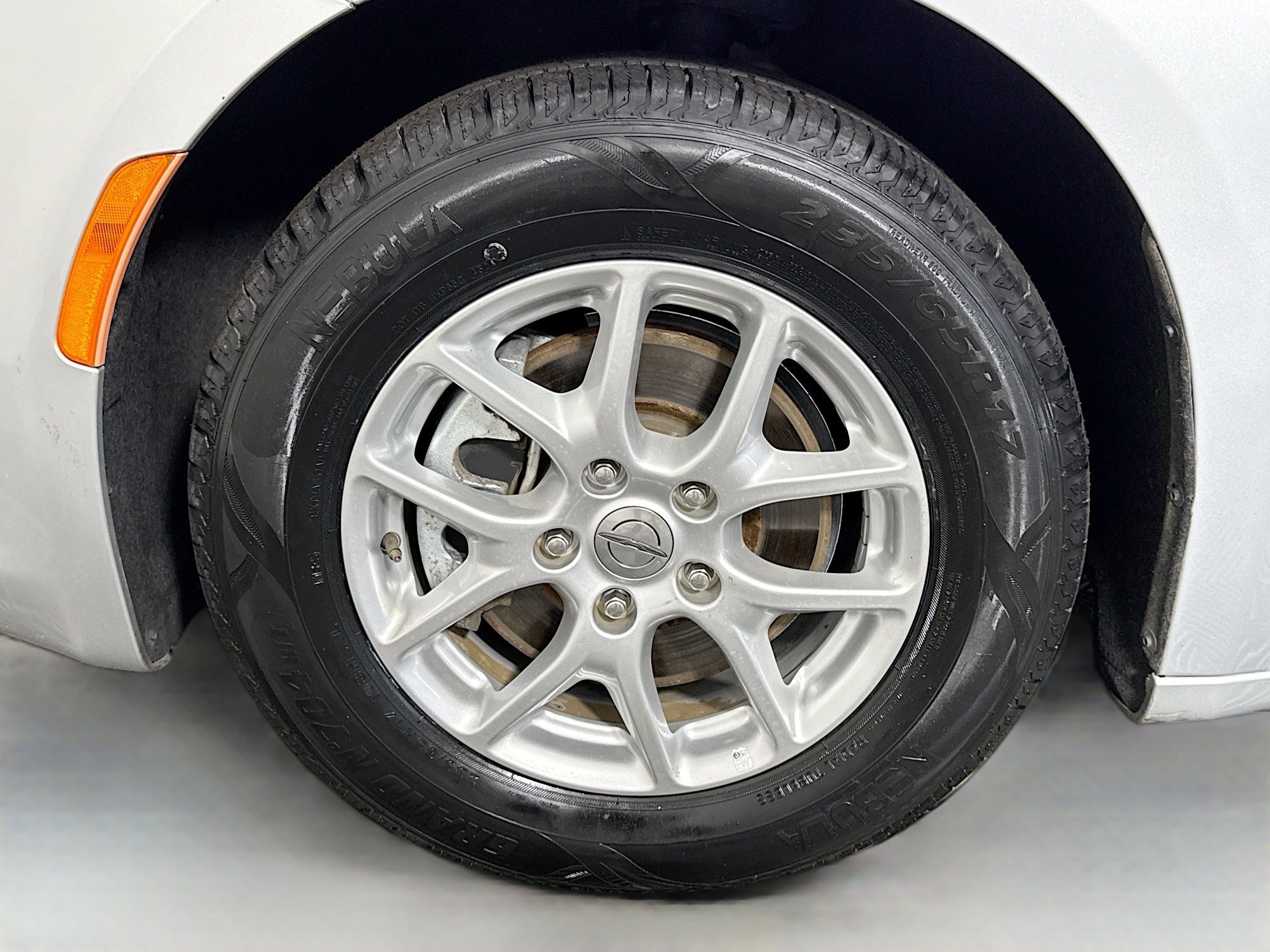 Used 2023 Chrysler Voyager LX FWD image 38