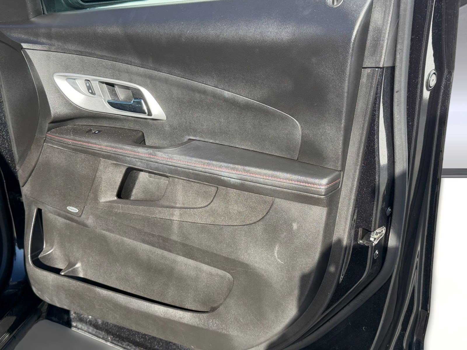 Used 2012 Chevrolet Equinox LT image 33