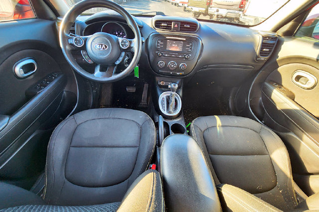 Used 2016 Kia Soul + FWD image 9