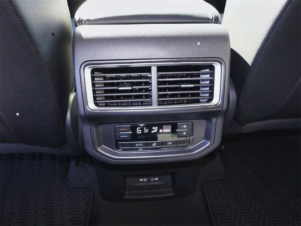 New 2026 Volkswagen Atlas SE image 16