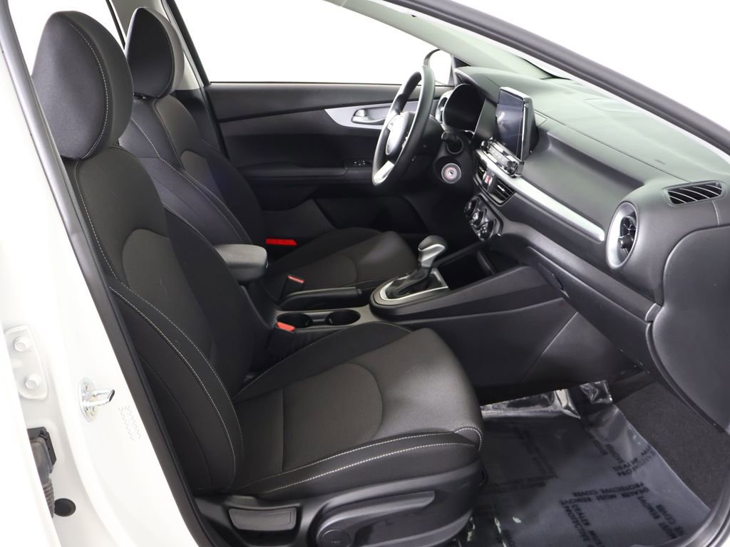 Certified 2024 Kia Forte LXS image 29