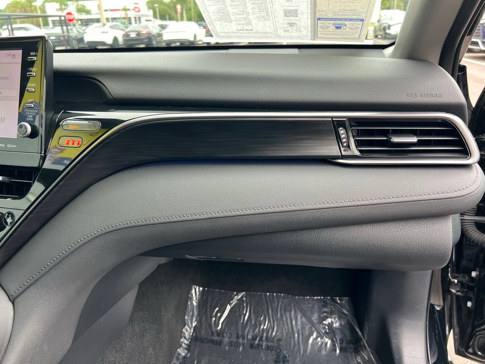 Used 2021 Toyota Camry XLE FWD image 51