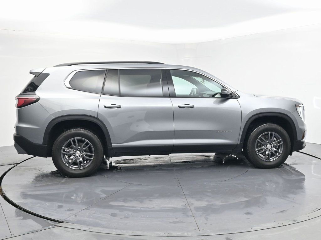 Used 2025 GMC Acadia Elevation AWD/4WD image 6