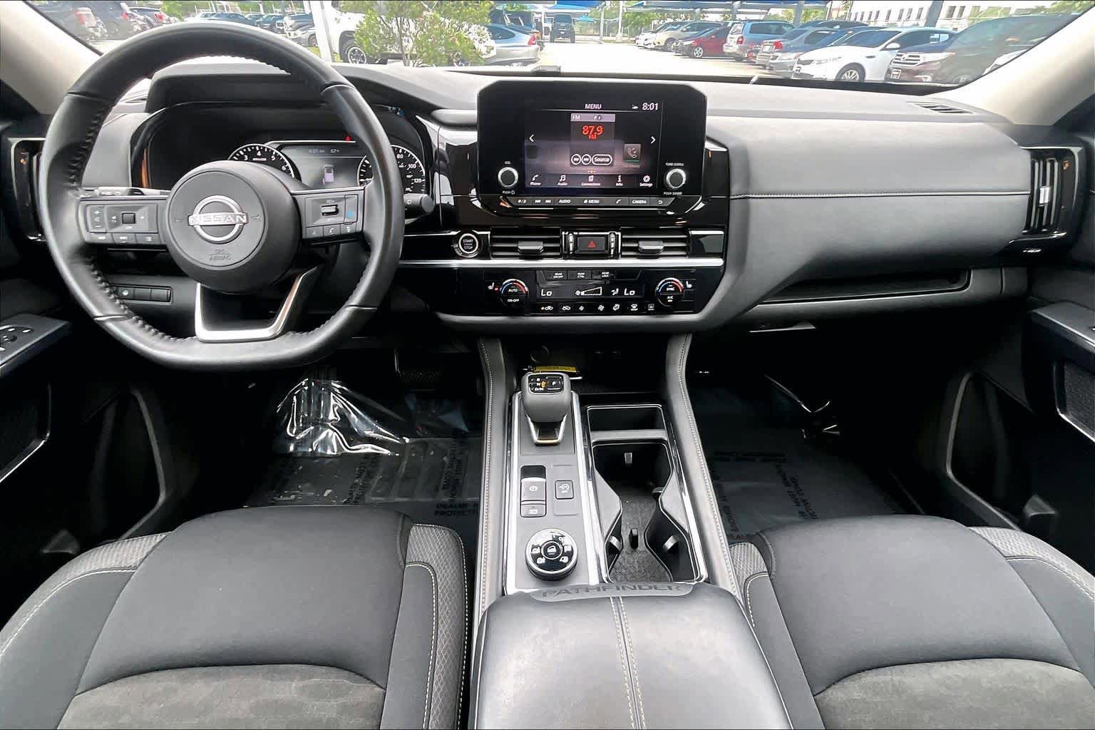 Used 2024 Nissan Pathfinder SV AWD/4WD image 16
