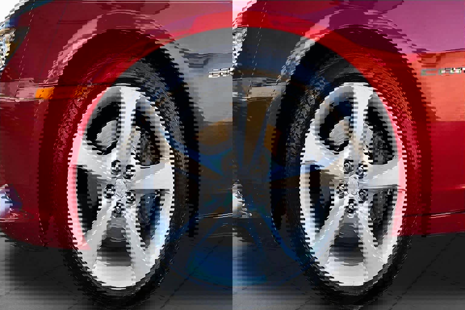 Used 2014 Chevrolet Camaro SS RWD image 11