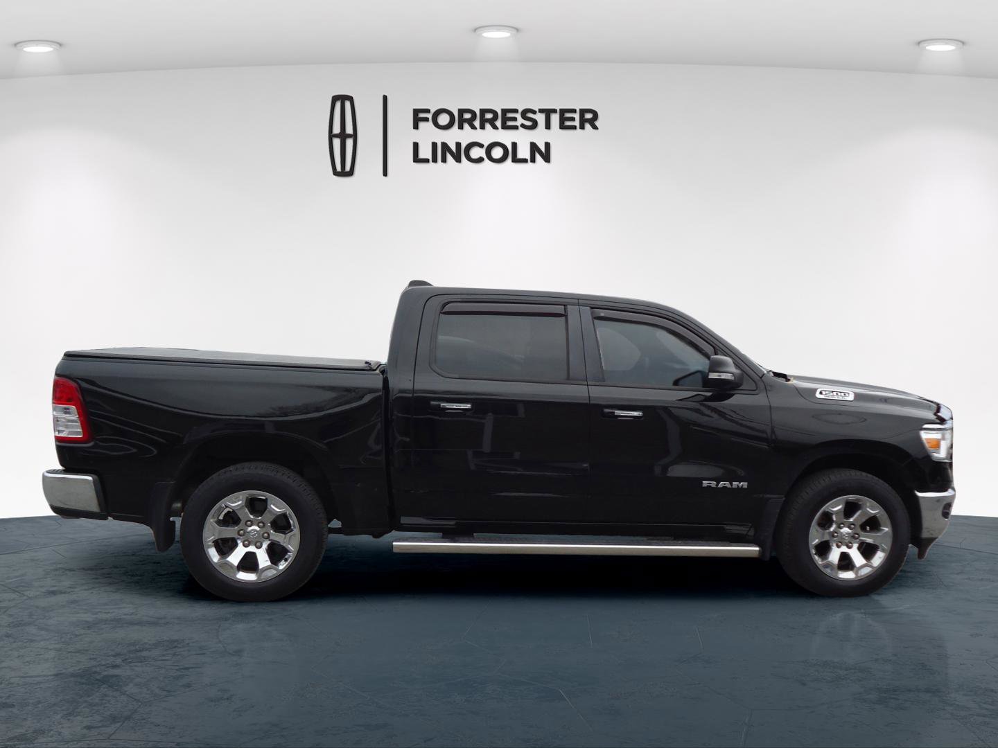 Used 2019 RAM 1500 Big Horn image 2