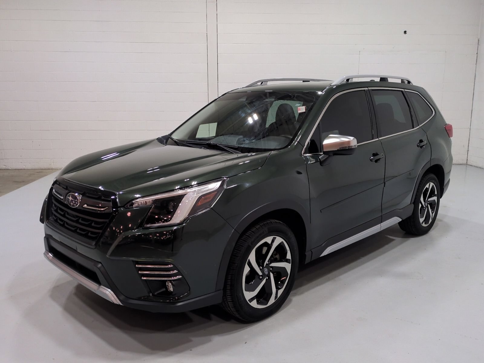 Certified 2023 Subaru Forester Touring w/ Popular Package #2 AWD/4WD image 7