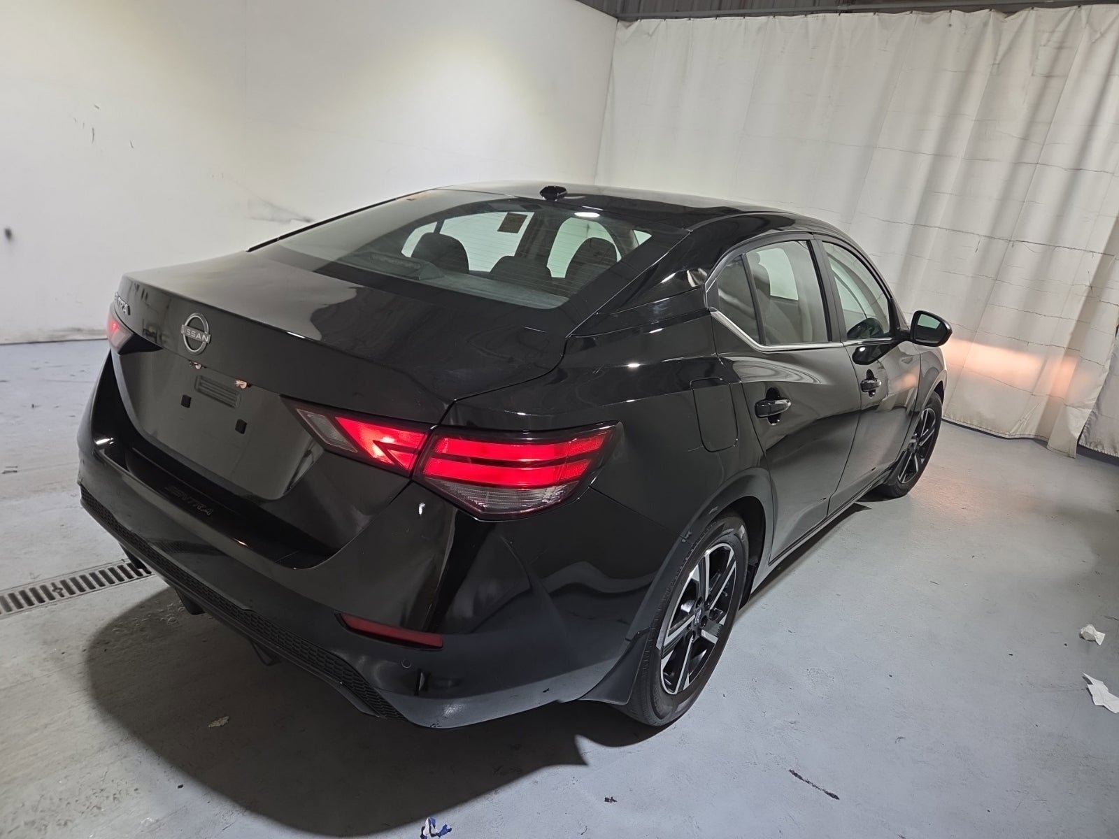 Used 2025 Nissan Sentra SV w/ All-Weather Package image 4