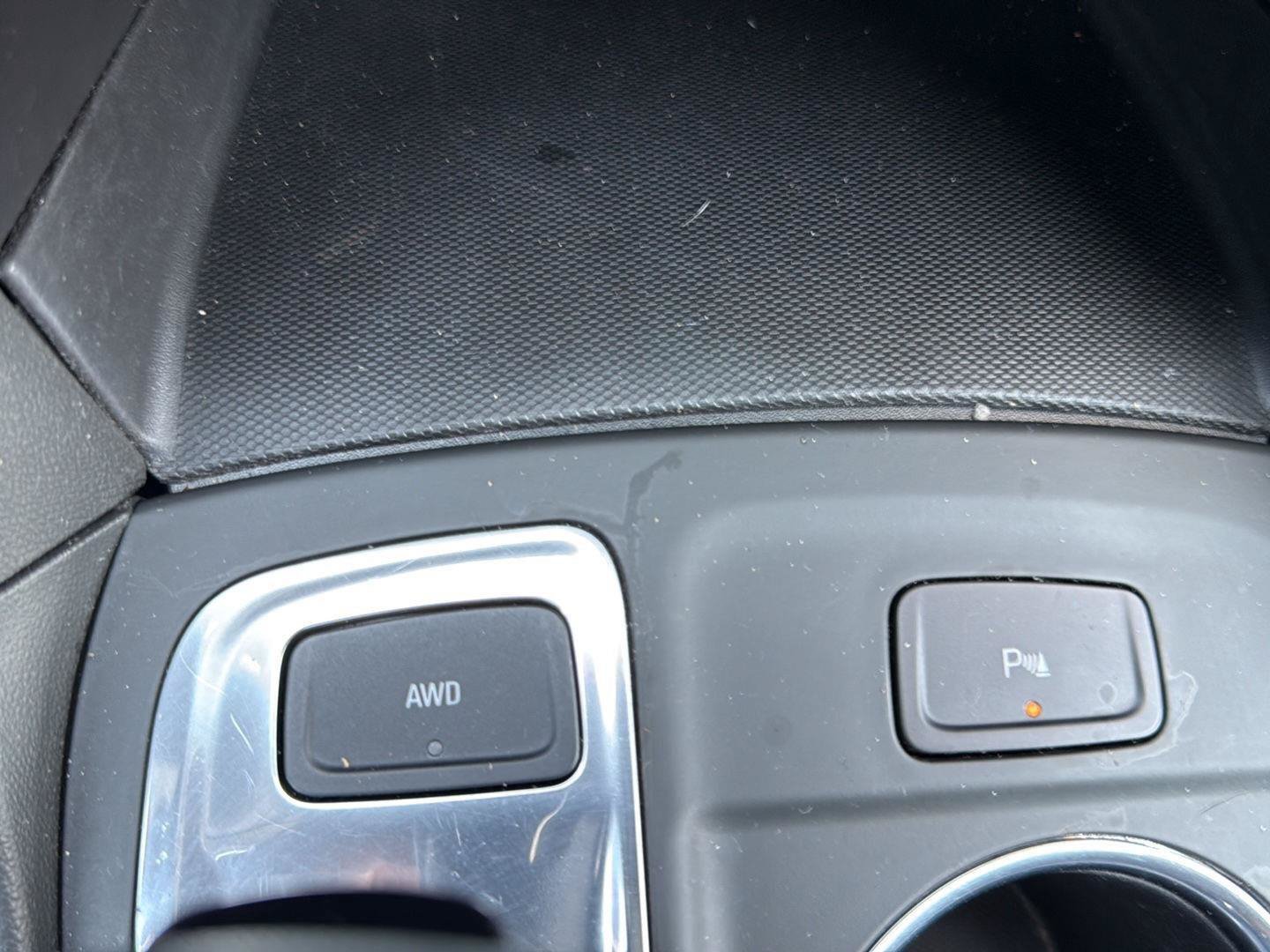 Used 2022 Chevrolet Equinox LT AWD/4WD image 21