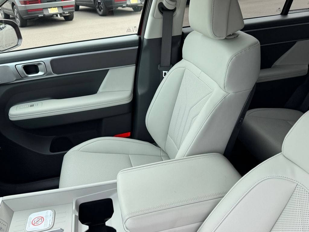 New 2027 Hyundai Santa Fe SEL FWD image 10